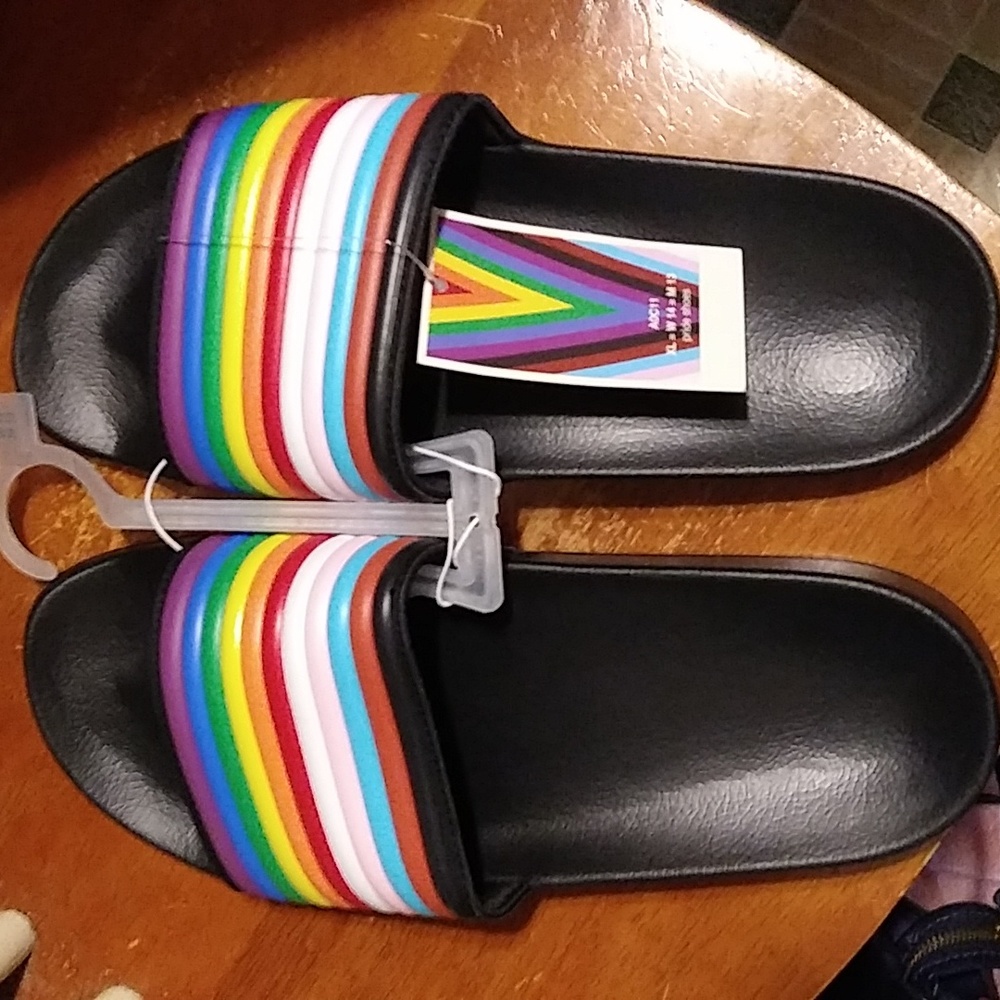 NWT Colorful Pride Slides.  Men's 13, Women's 14.